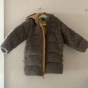 Patagonia hi-loft parka 4t